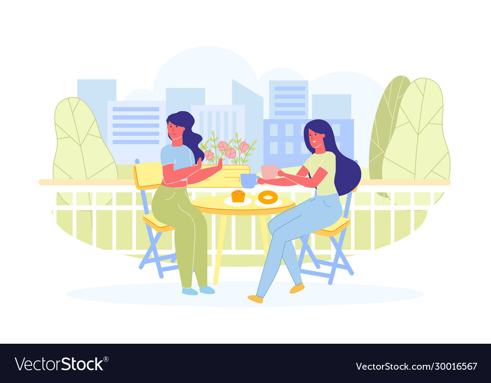 Mädchen genießen Kaffee auf Terrasse