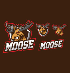 Cartoon smiling moose Royalty Free Vector Image